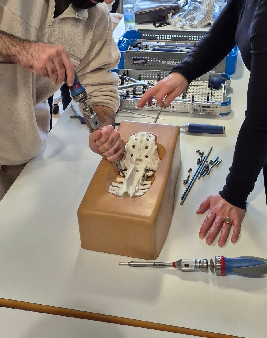 rygkursus_hands-on_undervisning02